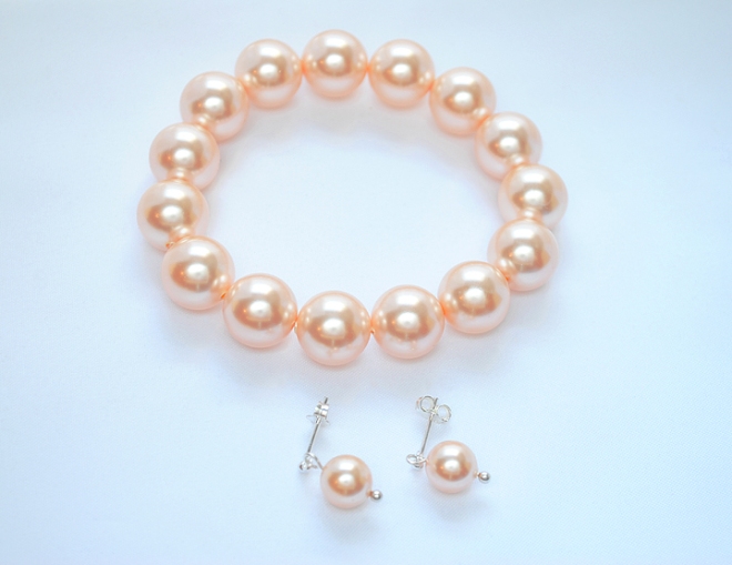Mother of the Bride Bracelet and Earrings (Swarovski Peach Pearls)